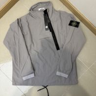 stone island ナイロン ジャケット偽物 高品質 アウター 速乾性があり 薄手 ゆったり グレイ