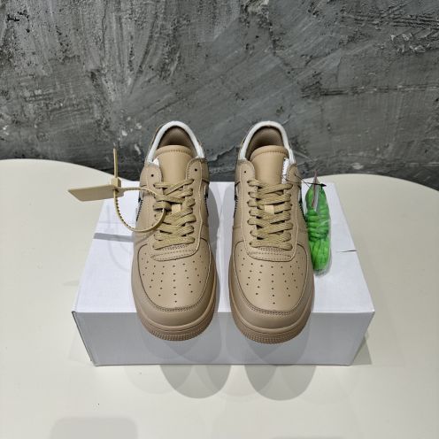 お得100%新品 オフホワイト サイズ感 セーター偽物 Nike Air Force 1 シューズ