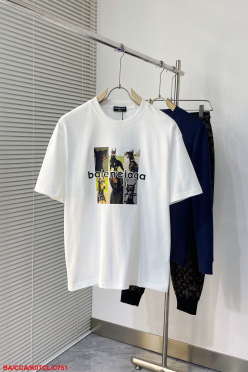 最安値！ 大人気バレンシアガ tシャツ メルカリスーパーコピー