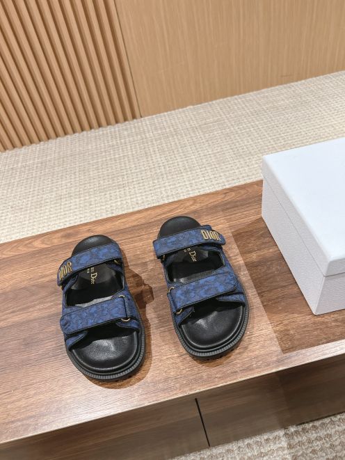 dior キッズ スニーカーコピー シンプル 人気サンダル スリッパ 海水浴 旅行 買い物 ファッション 軽量 花柄 ブルー