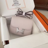 有名人の愛用品hermes エールバッグ偽物コンスタンス シリーズ 多色展開