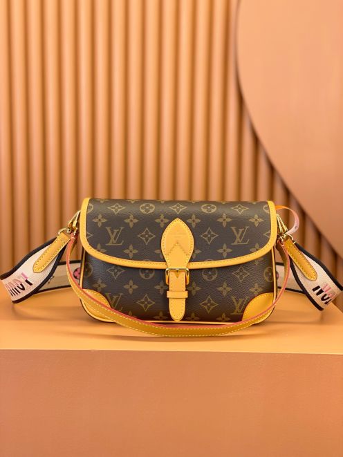 LV ルイヴィトンバッグ 黒スーパーコピー レザー  斜め掛けバッグ 低価格 M45985 ブラック