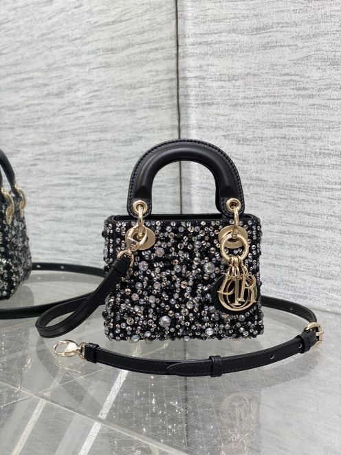 お勧め品 dior バッグ メンズスーパーコピー ハンドバッグ 優雅 レディ 本革 レザー 刺繍 ブラック