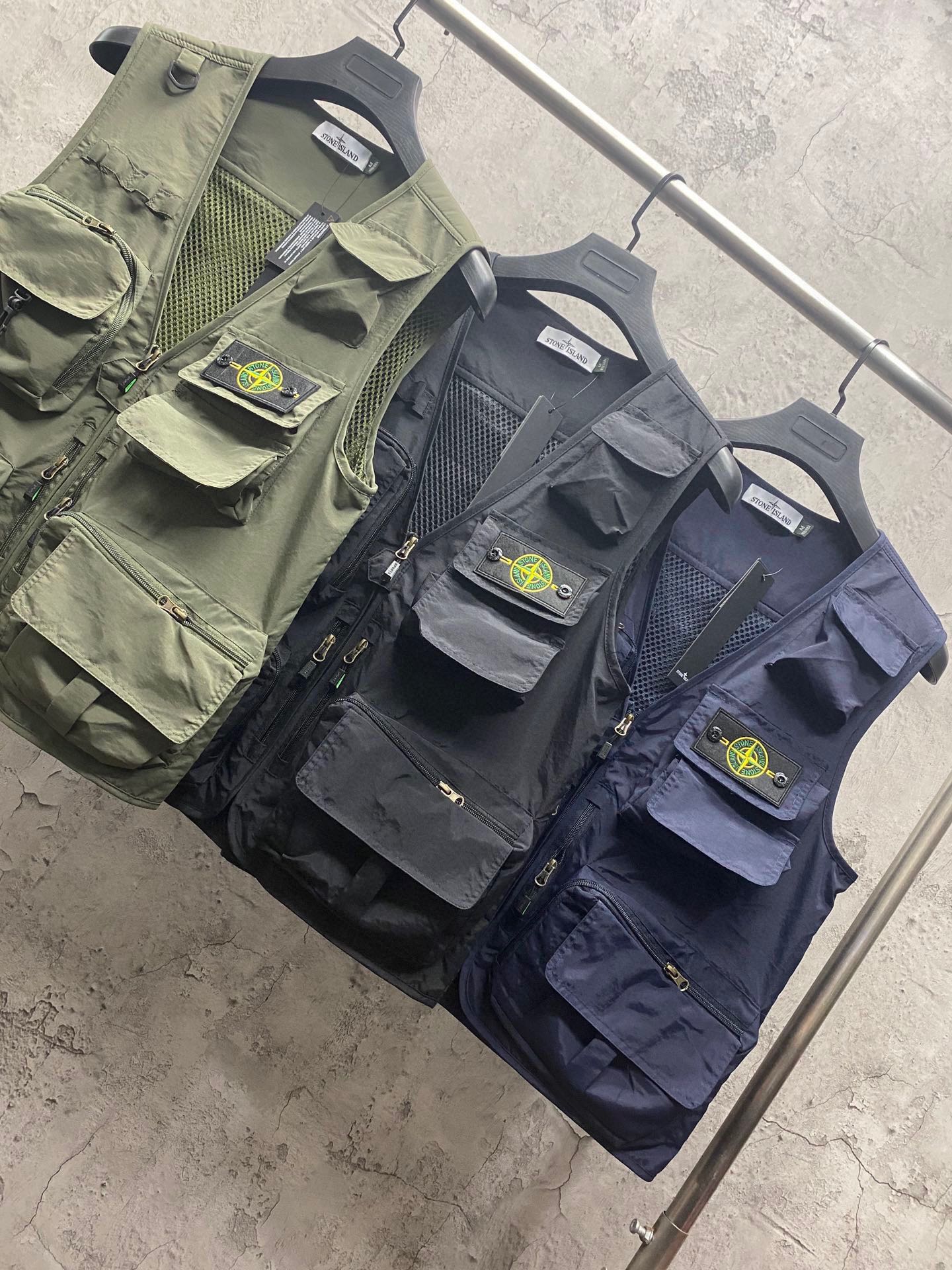 stone island シャツ ジャケット激安通販 ワークウェアの大きなポケットつきベスト 男女兼用 グリーン_8