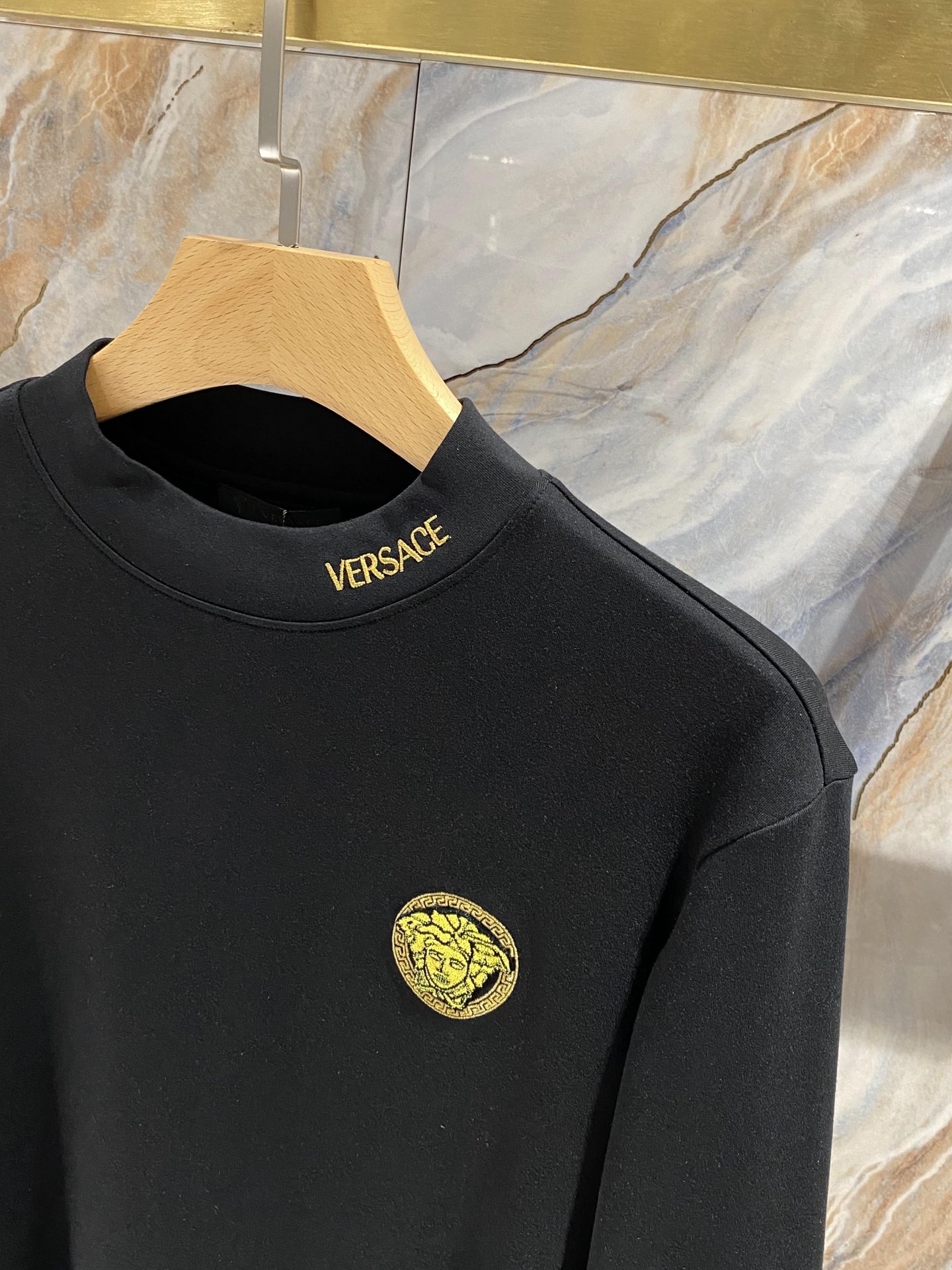 VERSACE 人気新作 ヴェルサーチティシャツｎ級品 長袖Tシャツ トップス 純綿 ゆったり シンプル 3色可選 ブラック_5