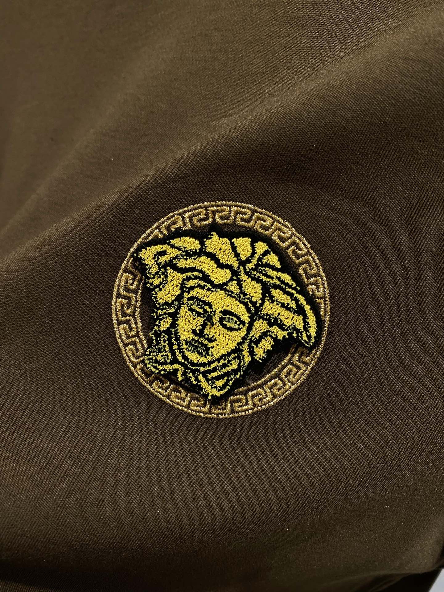 VERSACE 人気新作 ヴェルサーチ シルクシャツ激安通販 長袖Tシャツ トップス 純綿 ゆったり シンプル 3色可選 ブラウン_6