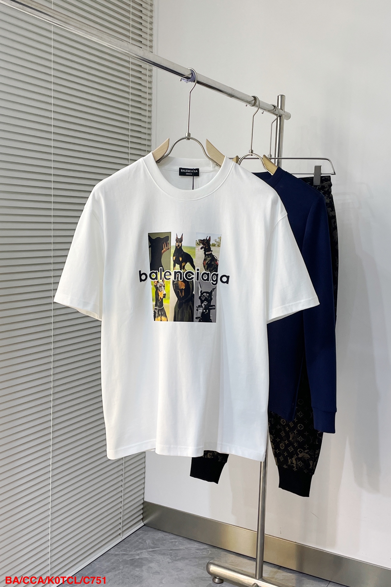 最安値！ 大人気バレンシアガ tシャツ メルカリスーパーコピー_1