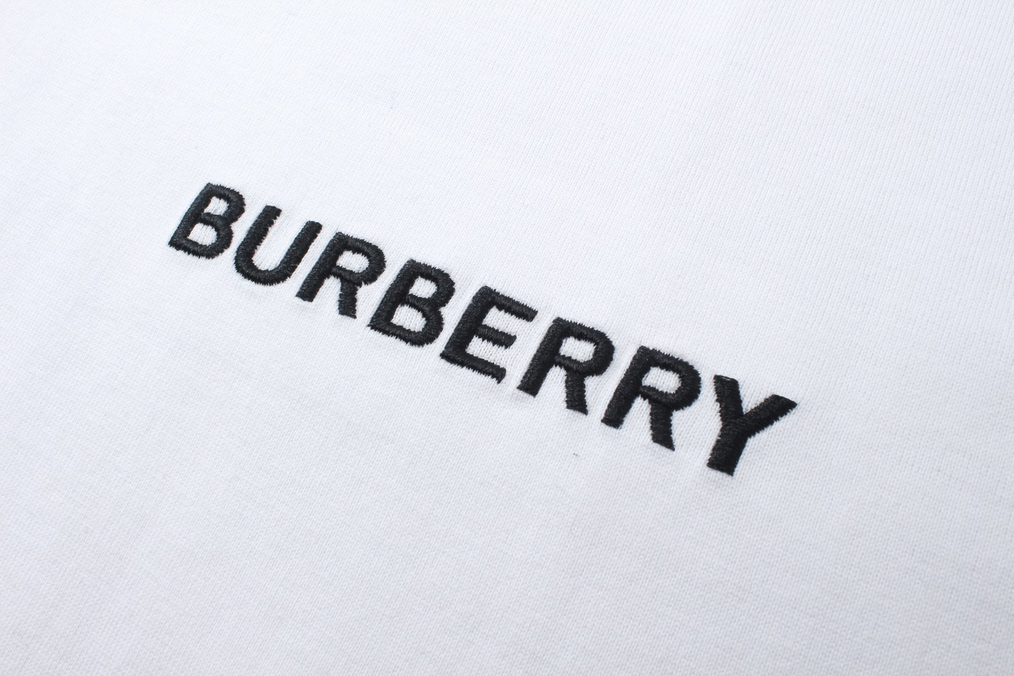 バーバリー BURBERRY限定 コピー 半袖 Tシャツ コットン ホワイト 柔らかい 花柄_4