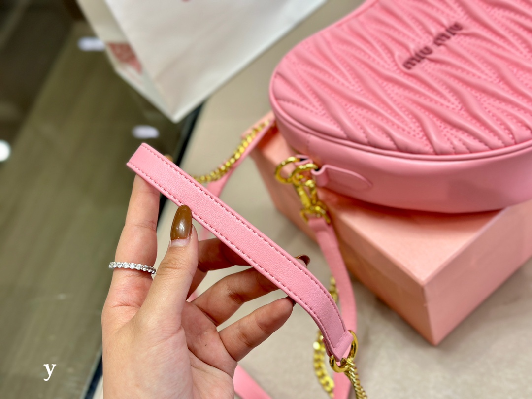 miumiu ナッパ クリスタルスーパーコピー ファッション ハット形 レディース 可愛いバッグ 柔らかい ピンク_3