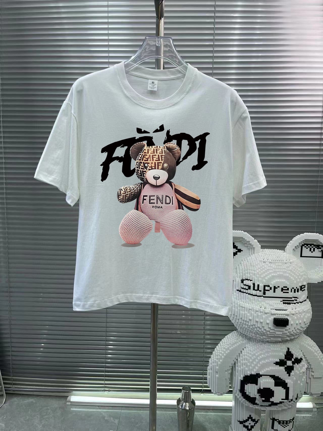 フェンディ n級品 コピー 半袖 Tシャツ コットン ホワイト 柔らかい 花柄_1