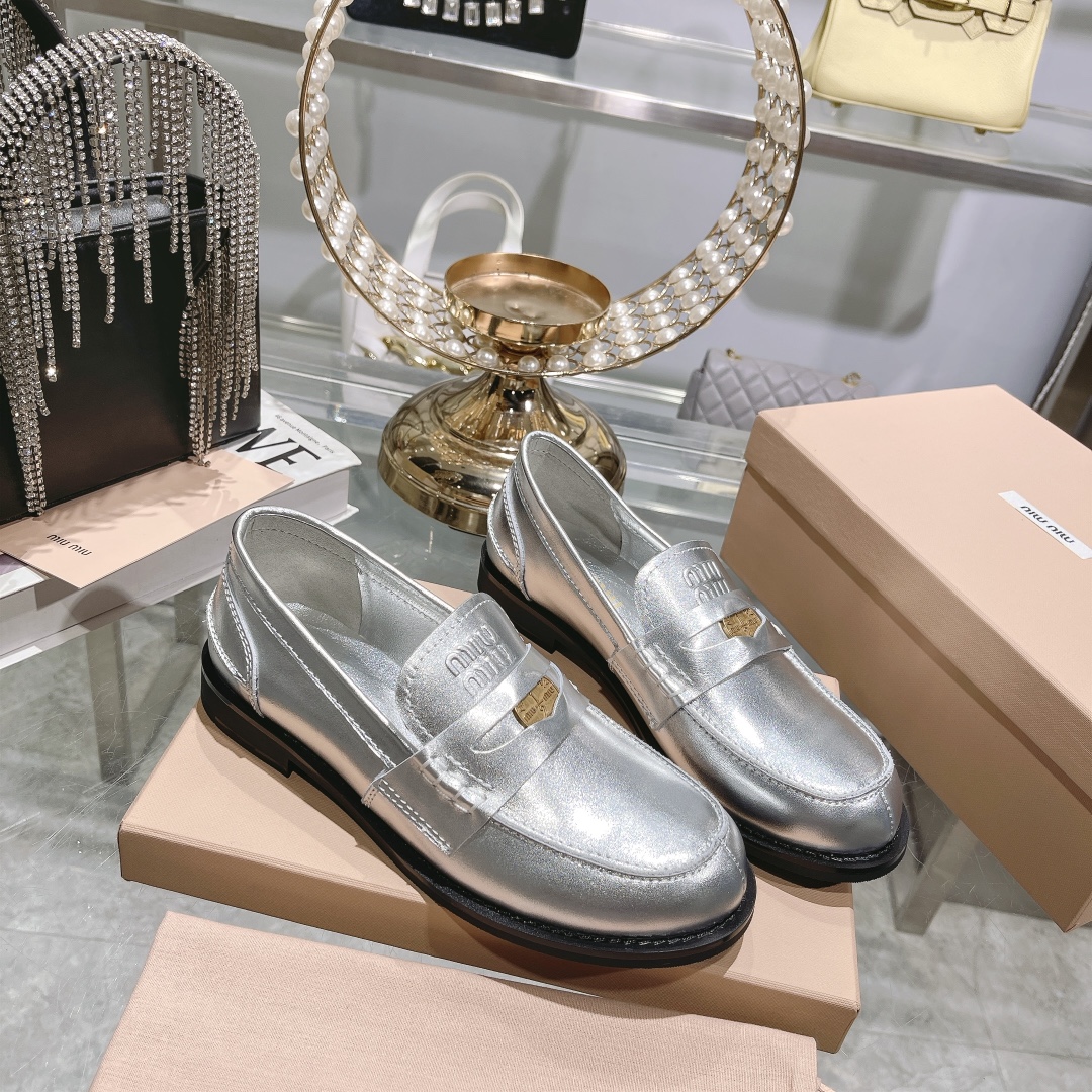 miumiu レース アップ シューズＮ級品 牛革 ローファー モカシン 可愛い 防滑 ファッション 人気 シルバー_4