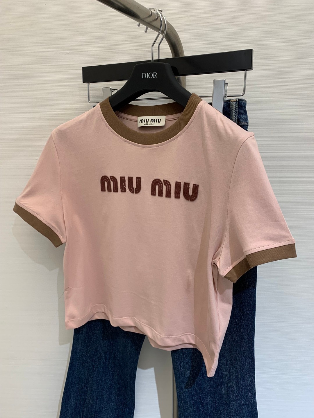 ミュウミュウトップス激安通販 半袖 Tシャツ 人気夏品 ロゴプリント ショット 少女感 ファッション レディース ピンク_1