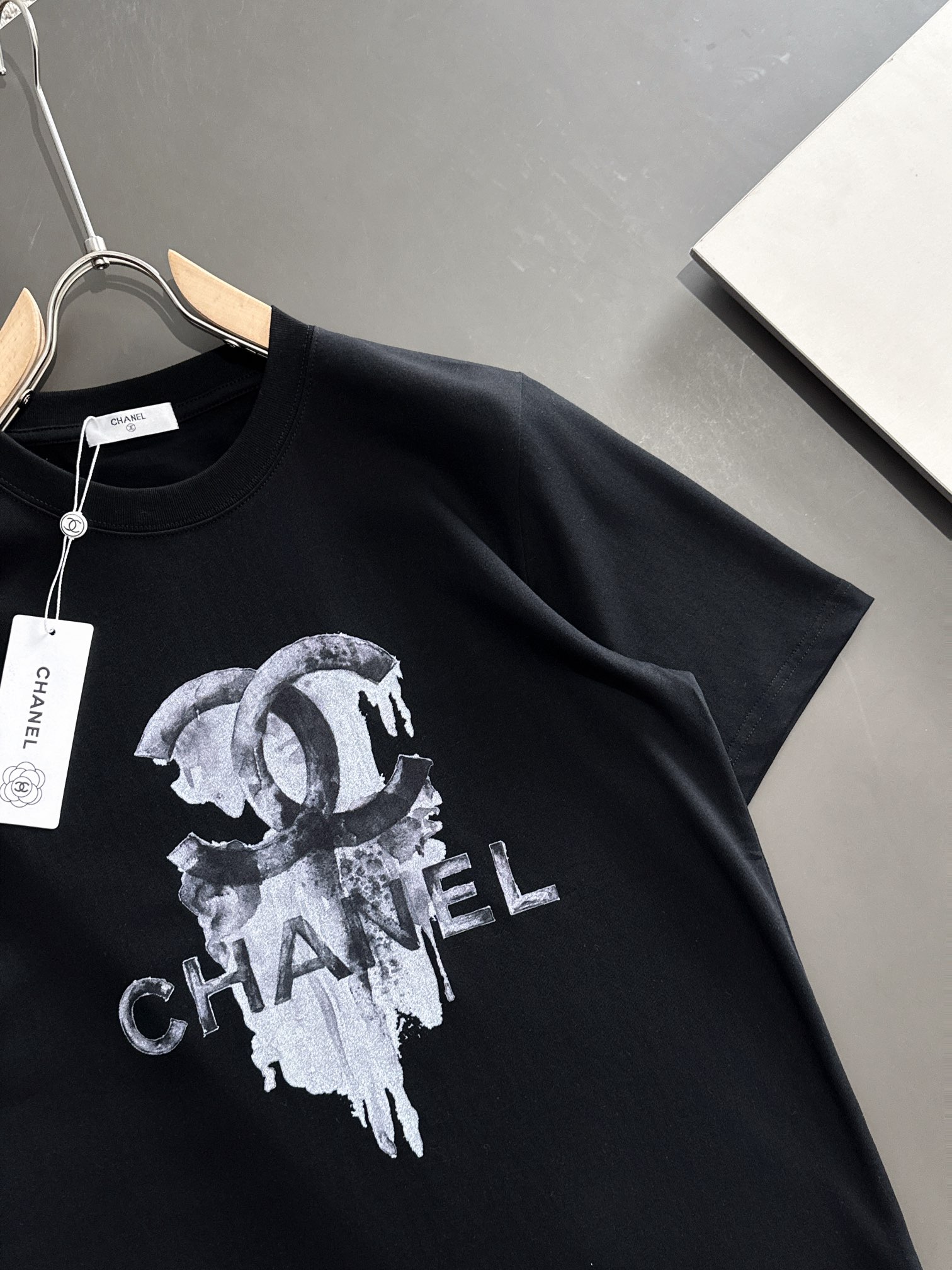 chanel ティー シャツ激安通販 純綿 トップス 丸首 半袖 プリント 柔らかい シンプル 最新品 ブラック_3