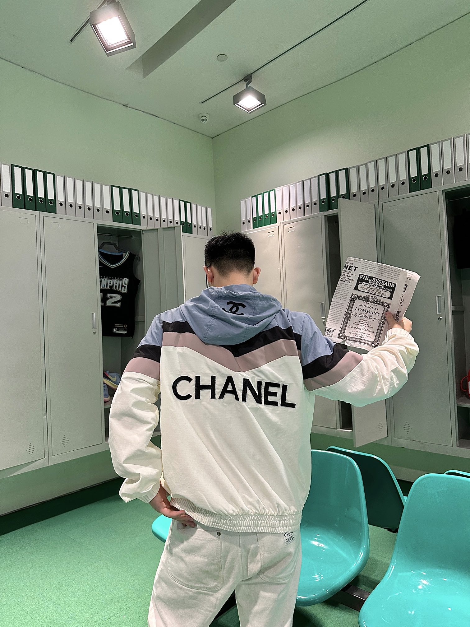 爆買い大得価 chanel ツイード ジャケットＮ級品 アウター トップス 日焼け止め服 薄い 軽量 フード付き ホワイト_9