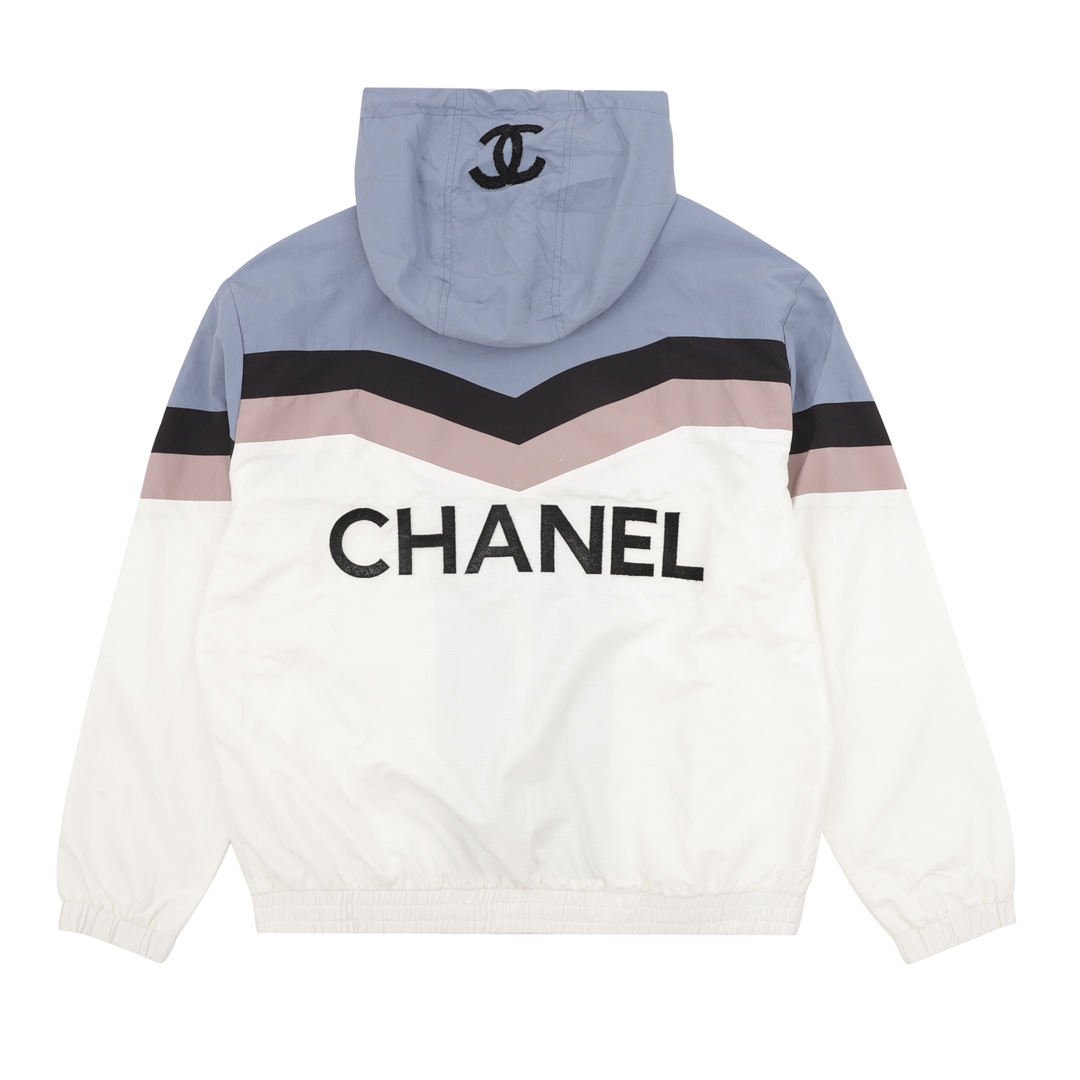 爆買い大得価 chanel ツイード ジャケットＮ級品 アウター トップス 日焼け止め服 薄い 軽量 フード付き ホワイト_11