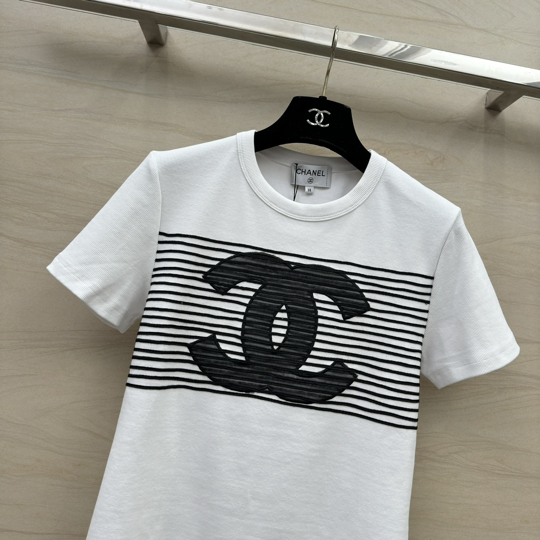 爆買い大得価 chanel レディース t シャツスーパーコピー 半袖 トップス  純綿 柔らかい 縞 刺繍 シンプル ロゴプリント ホワイト_2