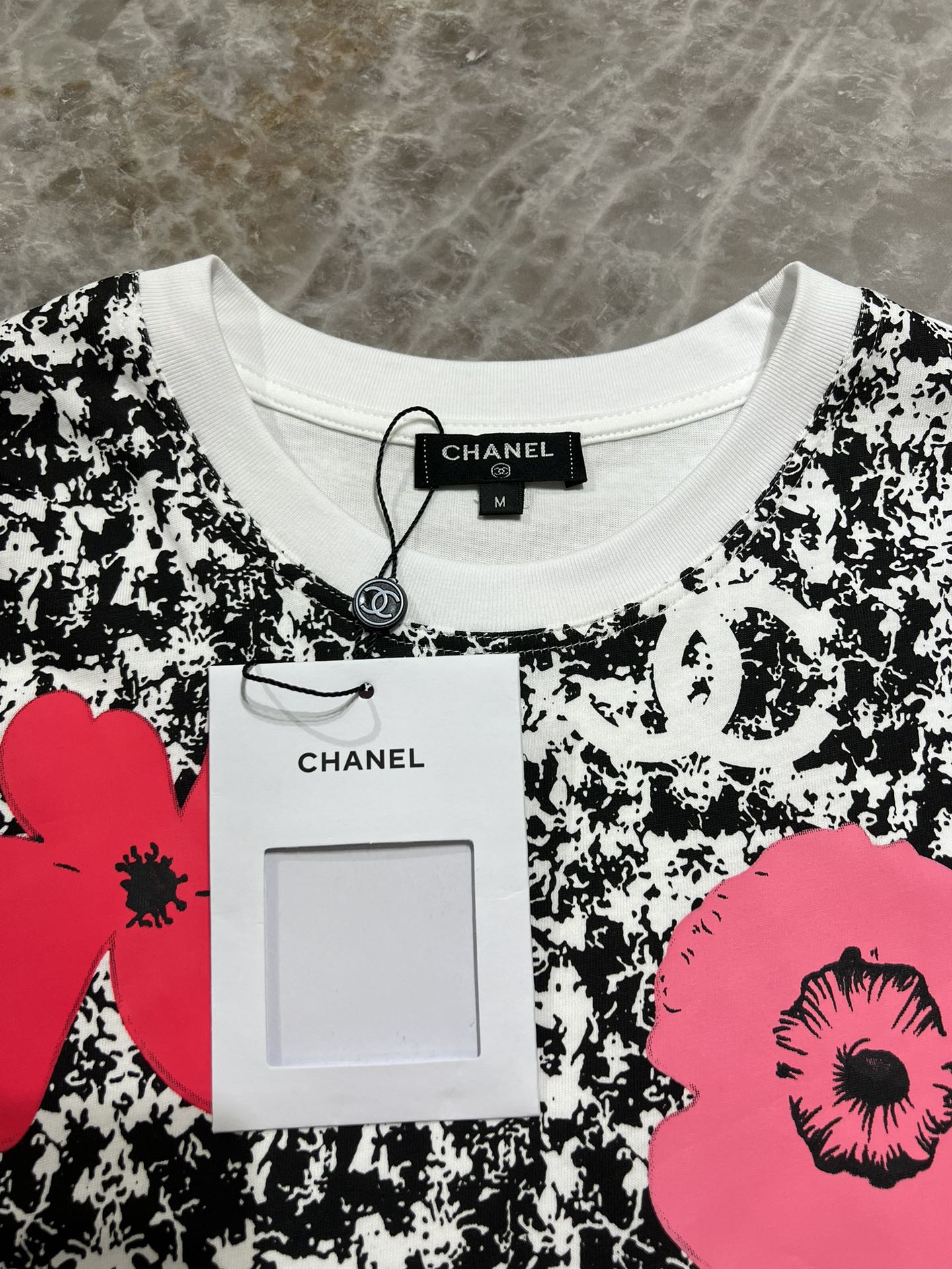 お買い得大人気 chanel 新作 t シャツコピー 半袖 トップス  純綿 柔らかい カラフル ファッション 人気 ブラック_2