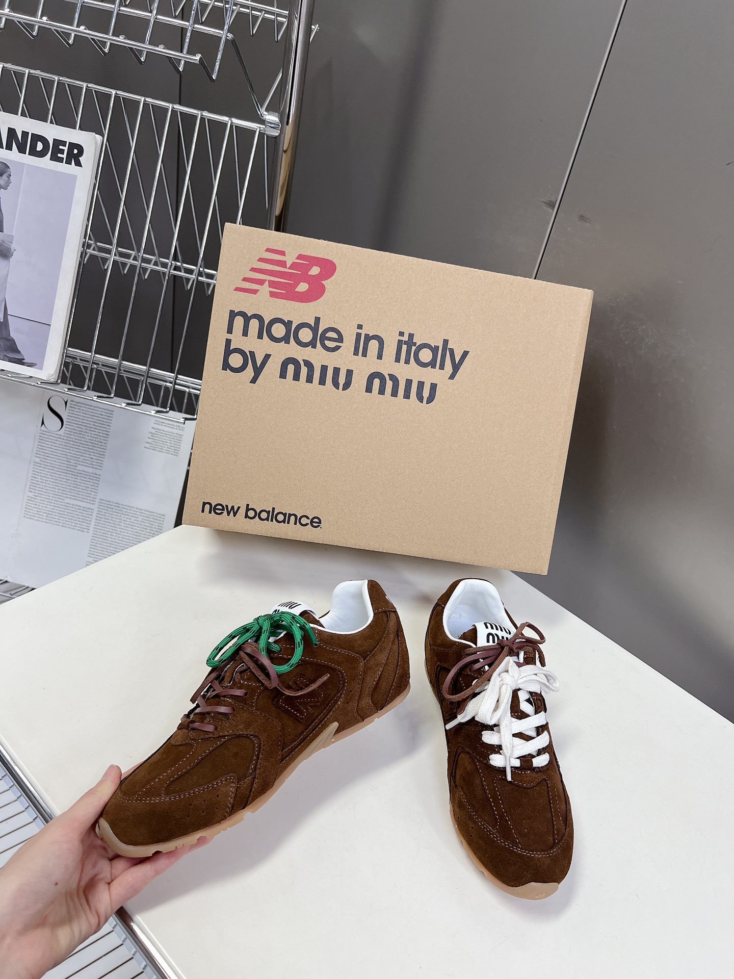 ミュウ ミュウ シューズＮ級品 運動シューズ ランニング Miu Miu＊New Balanceコラボ 通気性いい ブラウン_4