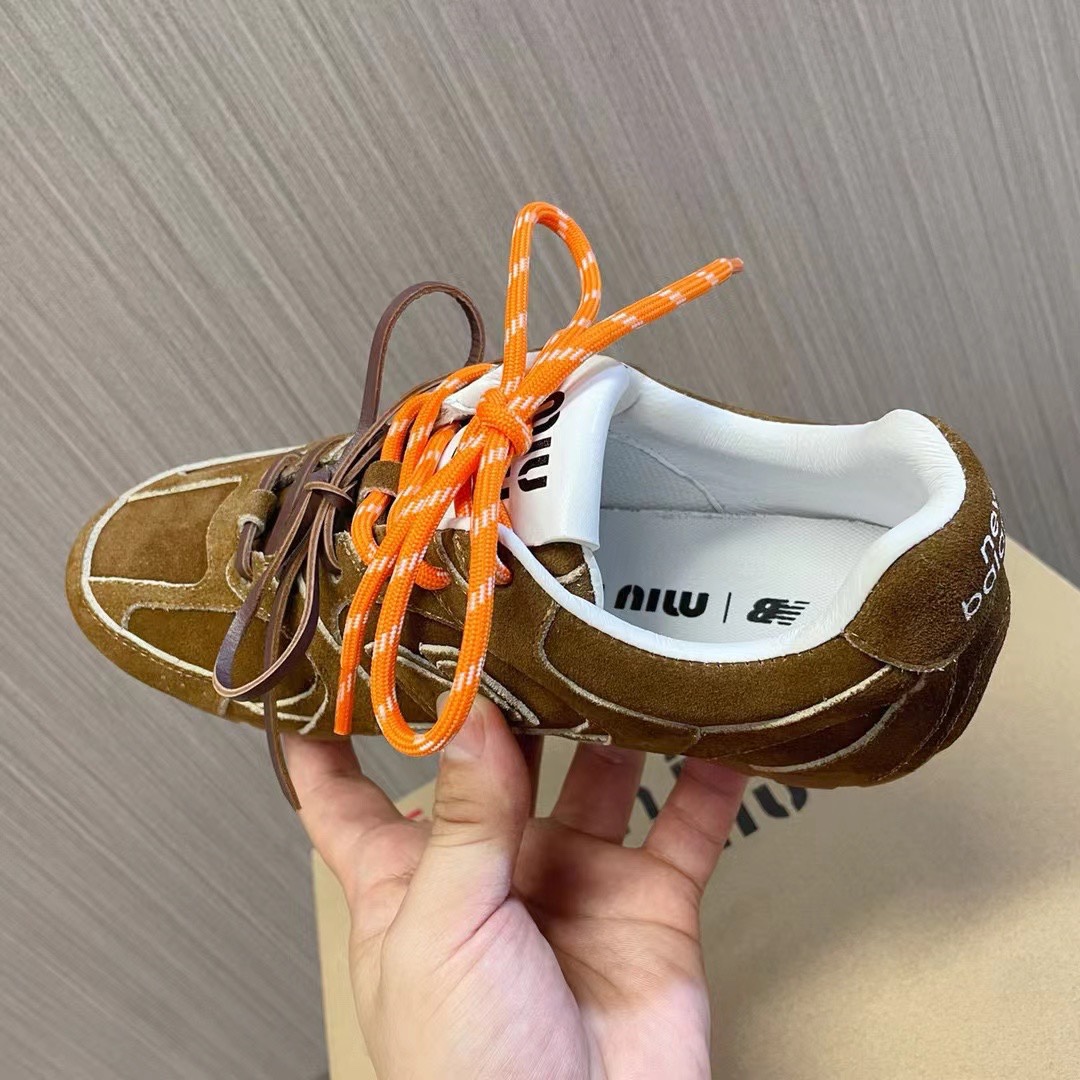 miumiu スニーカー キラキラ偽物 運動 ランニング スニーカー Miu Miu x New Balanceコラボ 春夏品 ブラウン_9