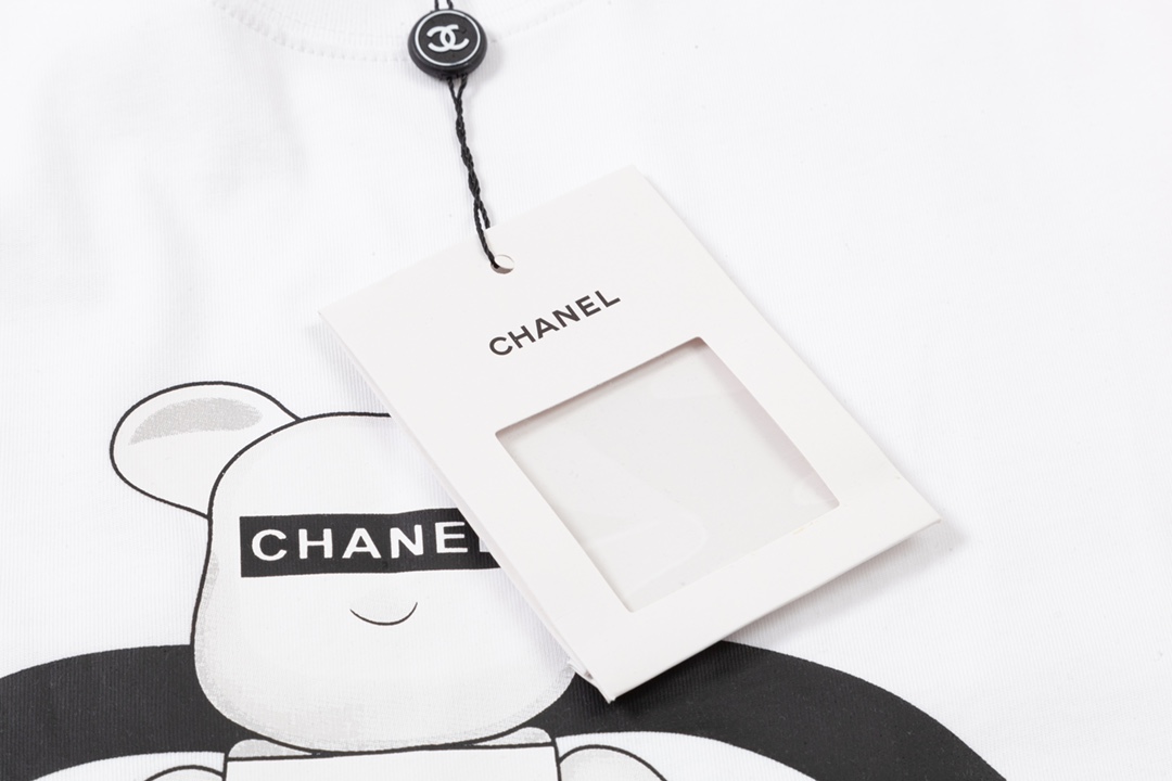 2024定番人気 chanel t シャツ偽物 純綿 トップス シンプル 熊プリント 半袖 男女兼用 個性的 ホワイト_7