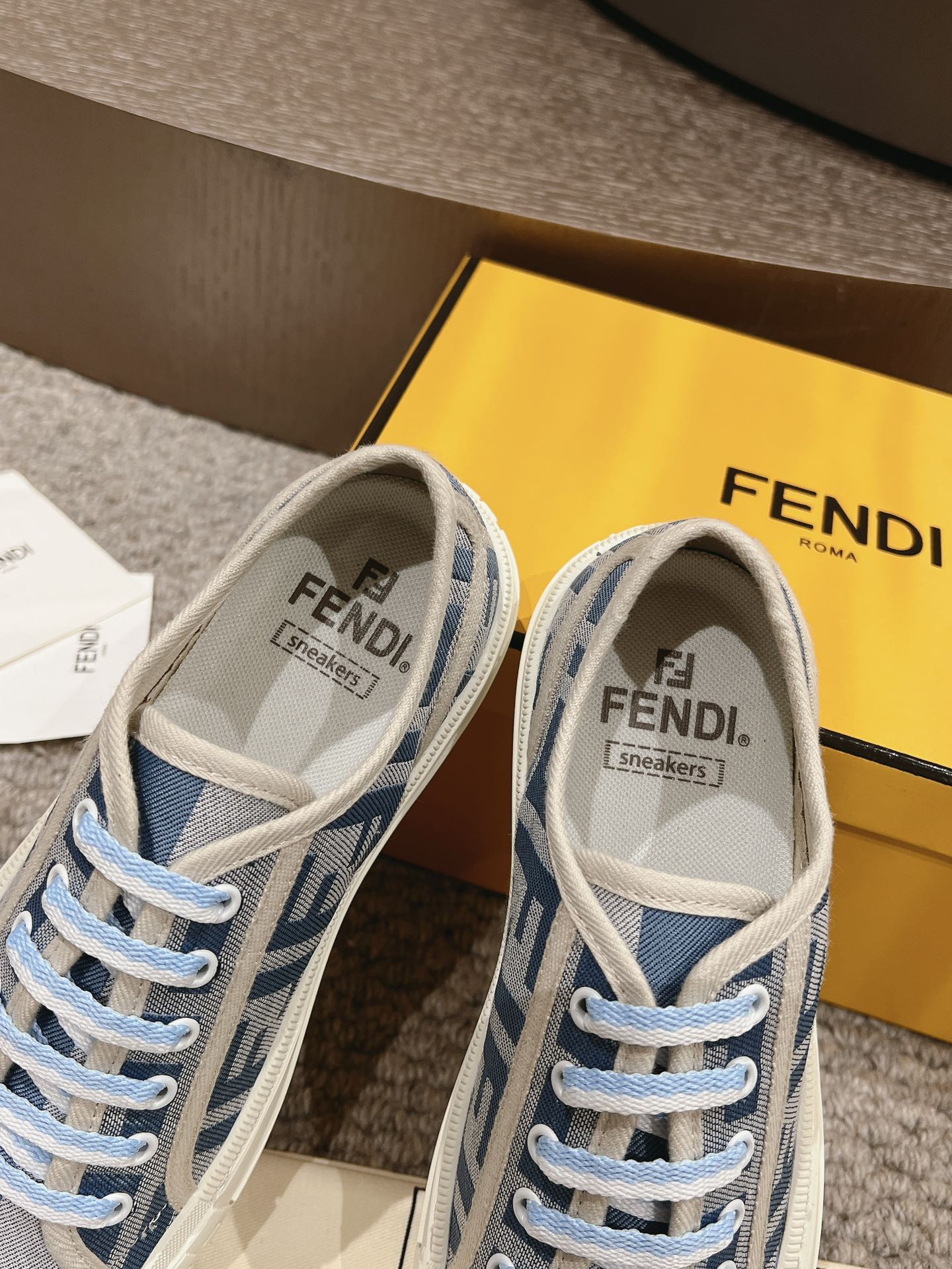 fendi ソックススニーカーコピー カジュアルシューズ  ゴム底 通気性いい カンバス 軽量 快適 レディ ブルー_5