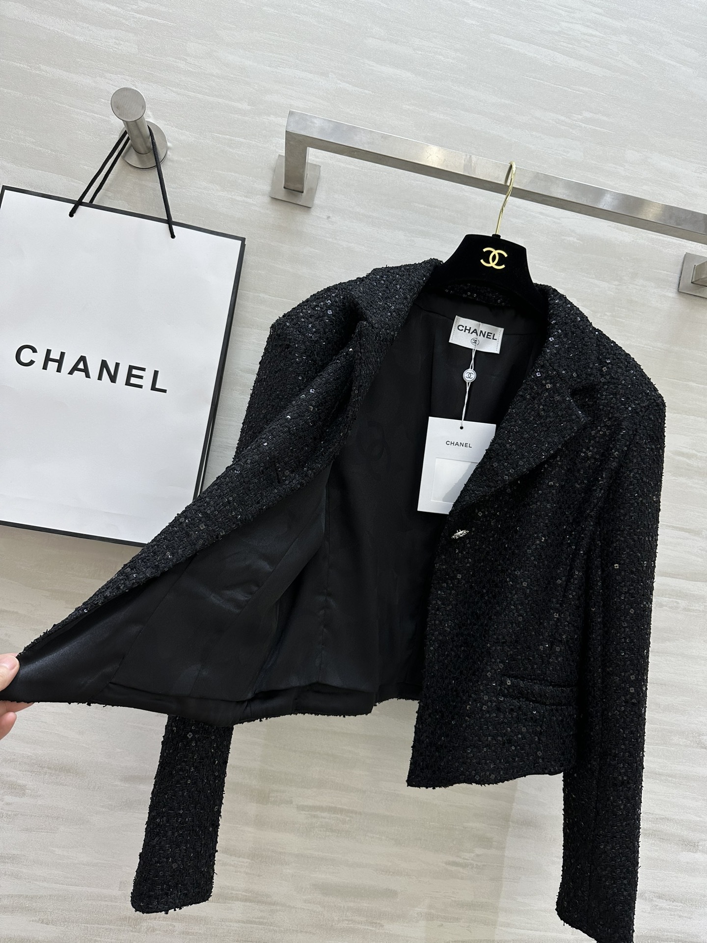 chanel ジャンパースーパーコピー アウター トップス 暖かい 柔軟 純綿 シンプル 秋服 ブラック_5