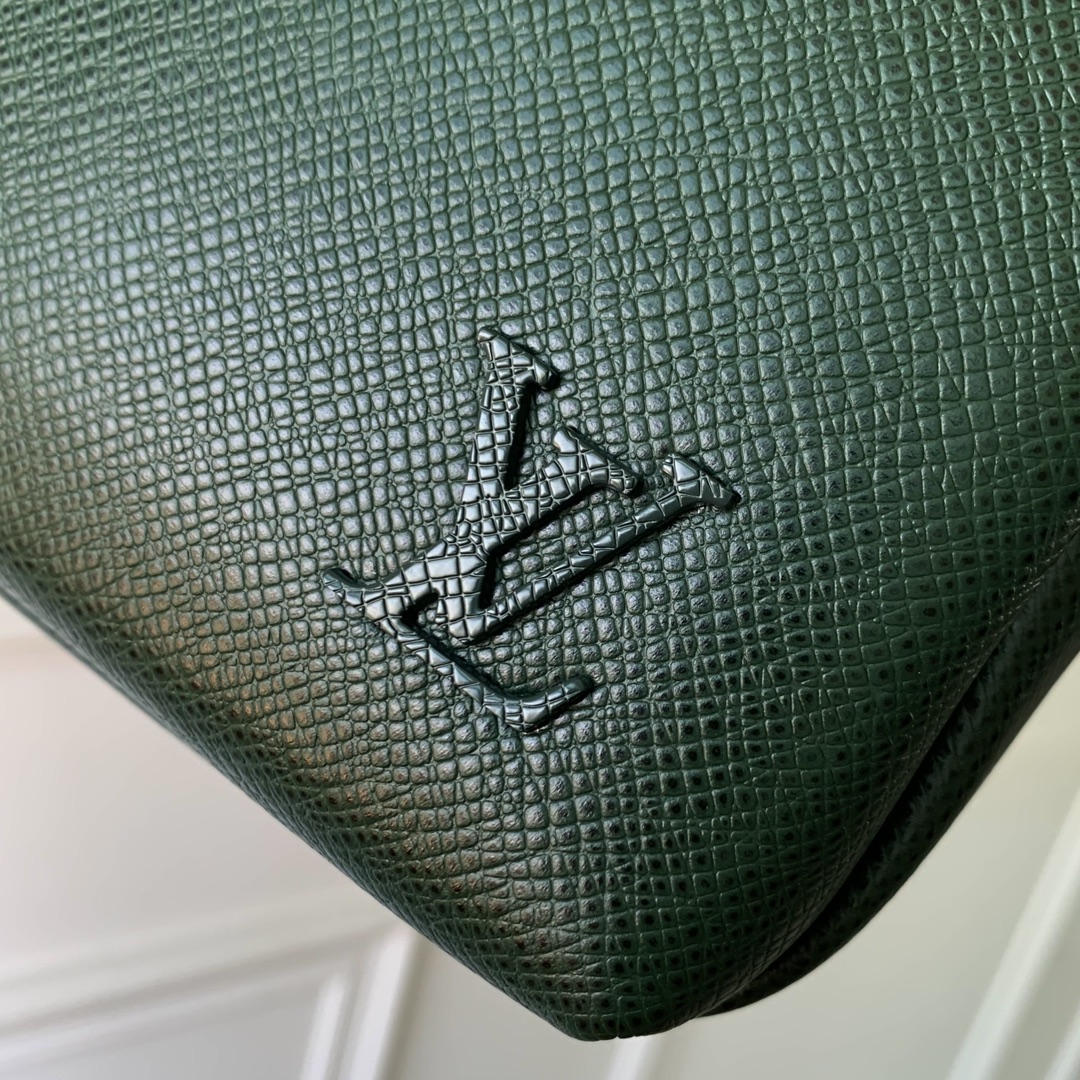 LV ルイヴィトンバッグ お手入れスーパーコピー 本革 斜め掛けバッグ レザー シンプル 優雅  M11657 グリーン_5