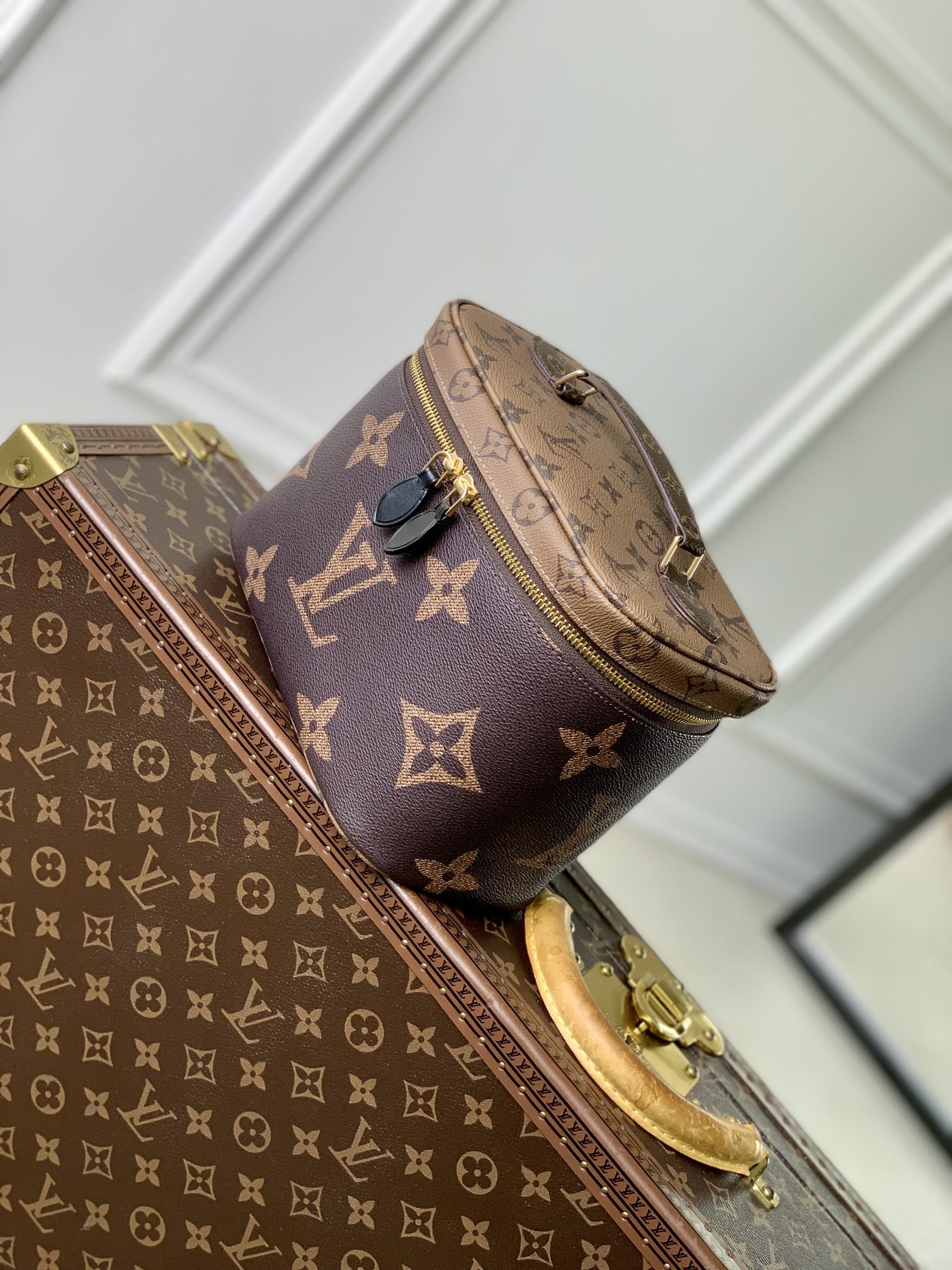 LV ヴィトン バッグ 重い激安通販 化粧バッグ 本革 レザー 優雅 M47212 新販売 ブラウン_2