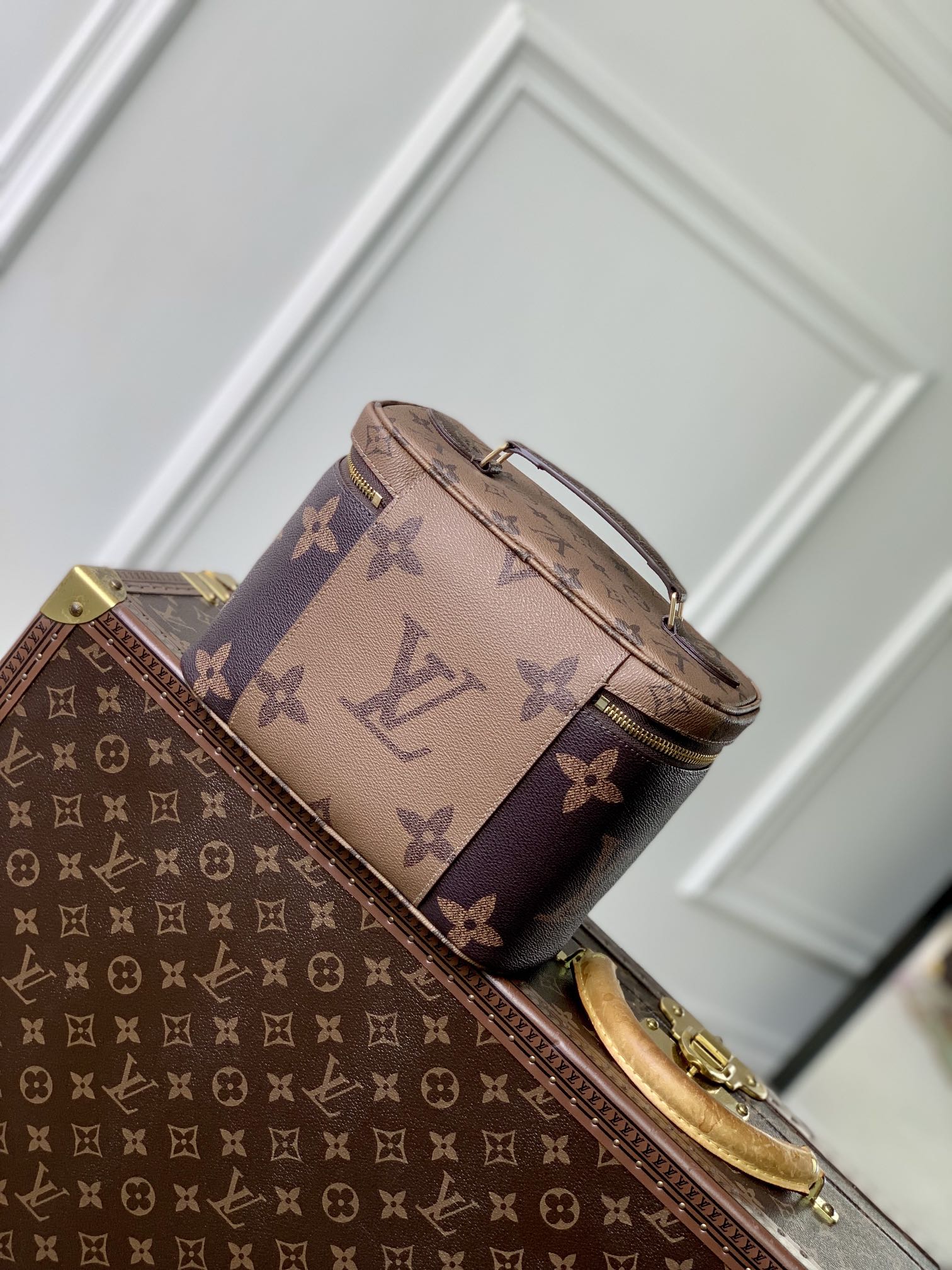 LV ヴィトン バッグ 重い激安通販 化粧バッグ 本革 レザー 優雅 M47212 新販売 ブラウン_3