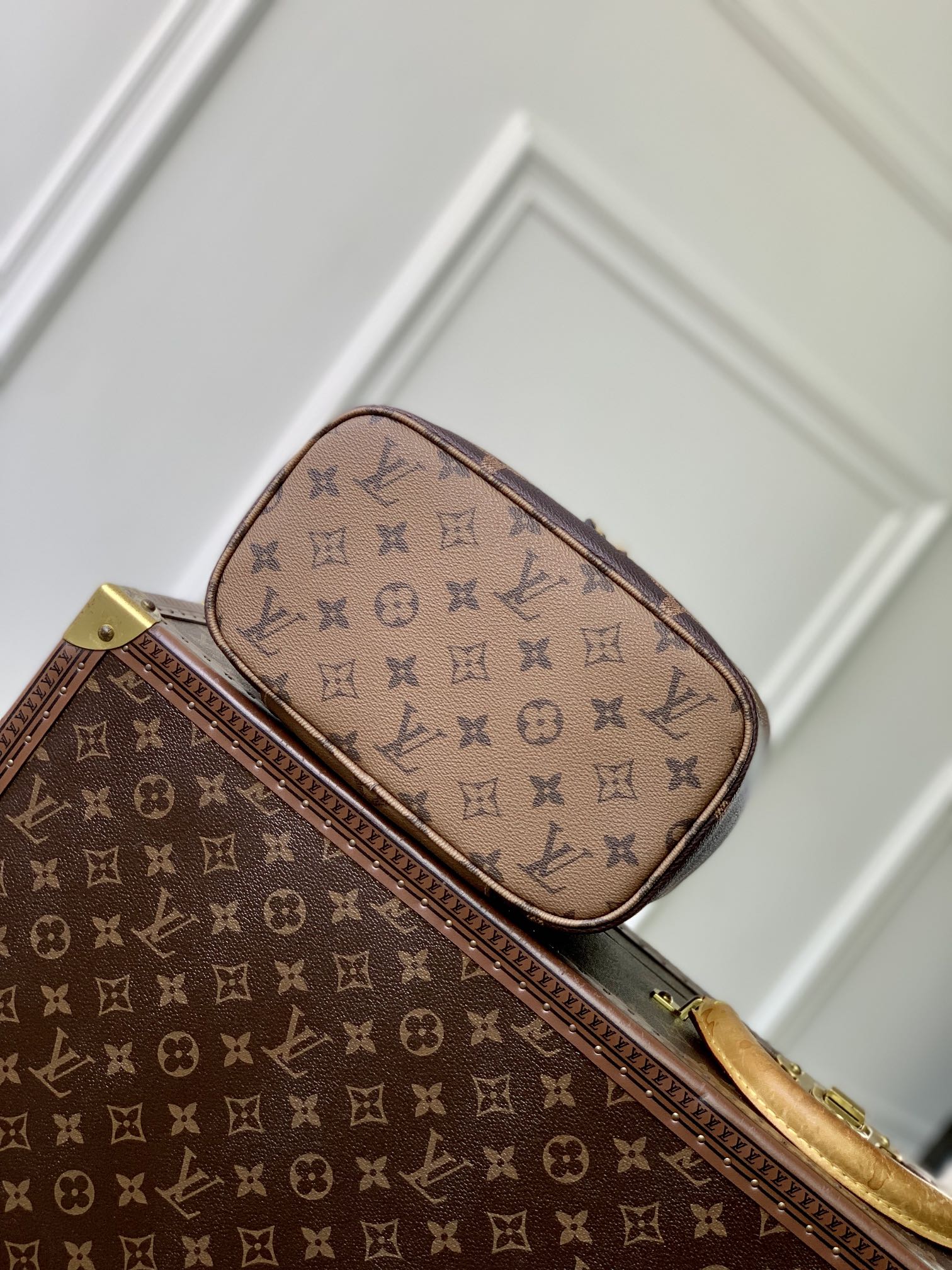 LV ヴィトン バッグ 重い激安通販 化粧バッグ 本革 レザー 優雅 M47212 新販売 ブラウン_4