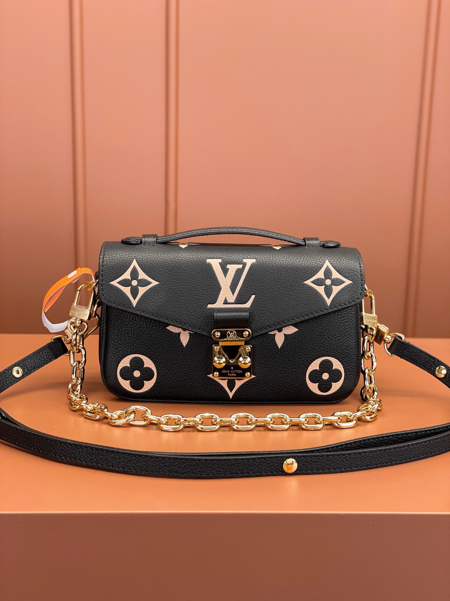 LV ルイヴィトンバッグ 新作コピー レザー  ハンドバッグ 斜め掛け 肩掛け びっくりした価格 M23081 ブラック_1