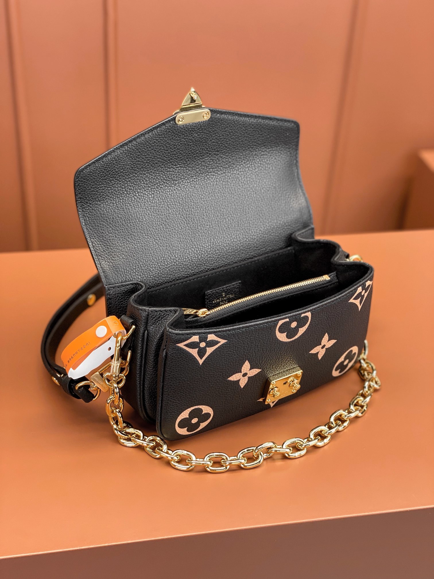 LV ルイヴィトンバッグ 新作コピー レザー  ハンドバッグ 斜め掛け 肩掛け びっくりした価格 M23081 ブラック_4