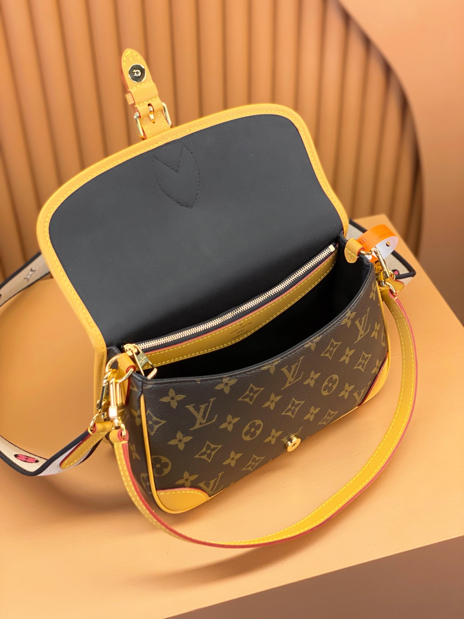 LV ルイヴィトンバッグ 黒スーパーコピー レザー  斜め掛けバッグ 低価格 M45985 ブラック_5