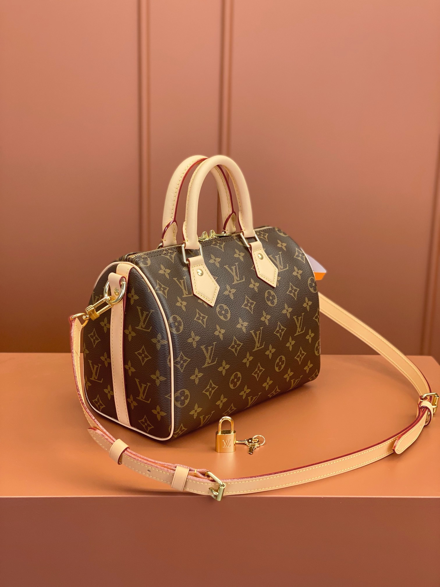 LV お洒落！ルイヴィトンバッグ アウトレットコピー ハンドバッグ レザー  斜め掛けバッグ M41113 ブラウン_3