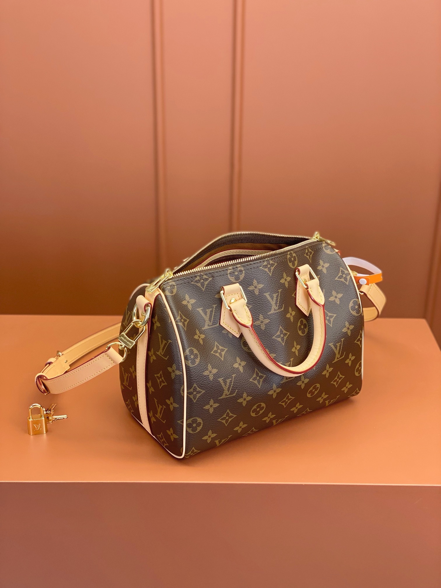 LV お洒落！ルイヴィトンバッグ アウトレットコピー ハンドバッグ レザー  斜め掛けバッグ M41113 ブラウン_5