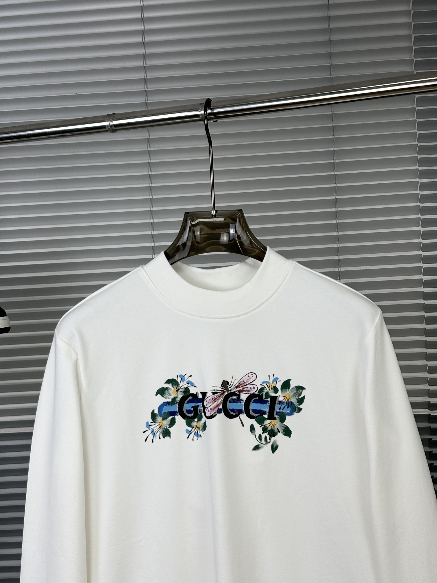 gucci の t シャツＮ級品 トップス 純綿 長袖 プリント ファッション 吸汗速乾 ホワイト_4