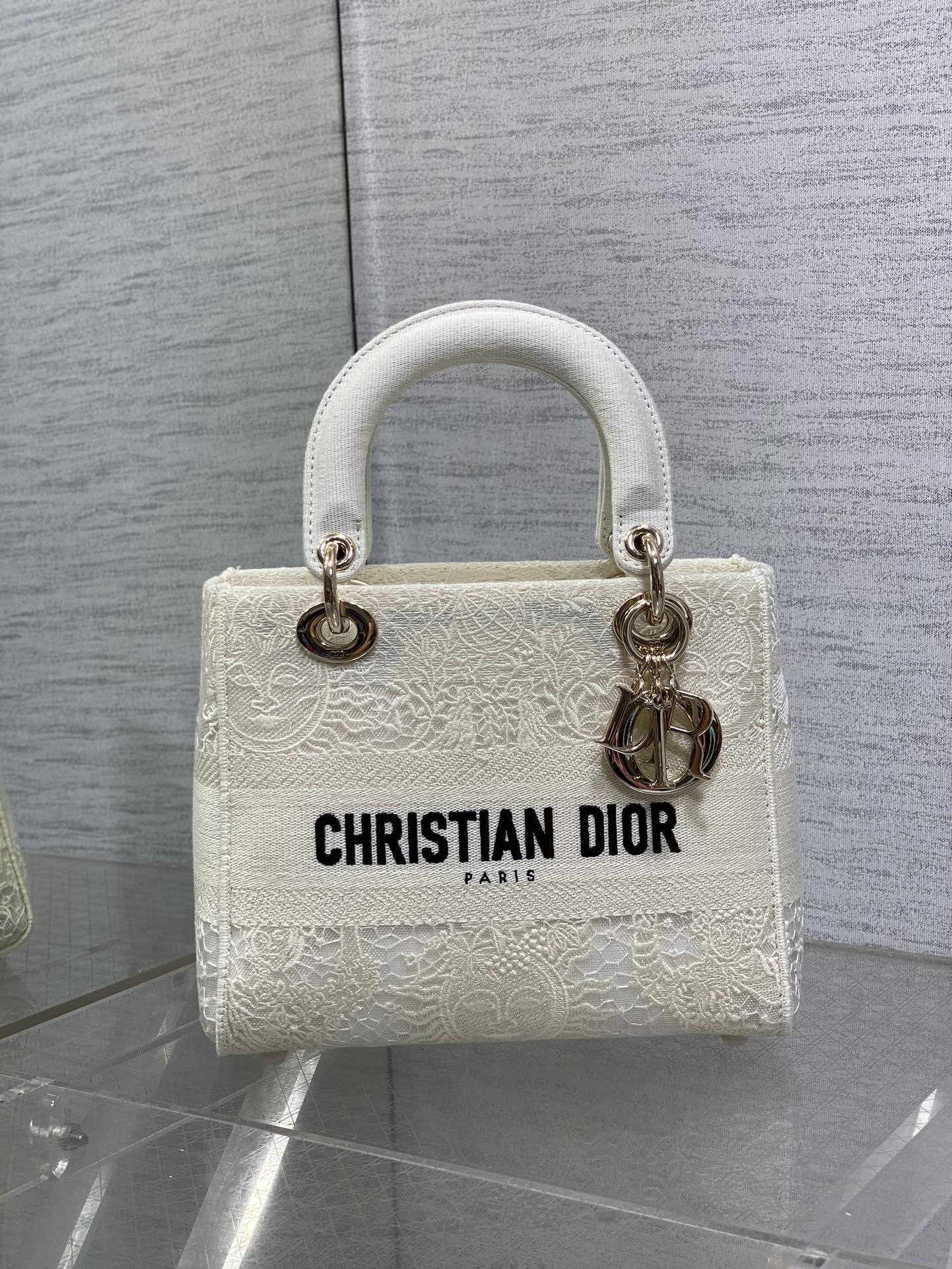 上質なdior トート バッグスーパーコピー ロゴ刺繍 ハンドバッグ 斜め掛けバッグ 優雅 ホワイト_2