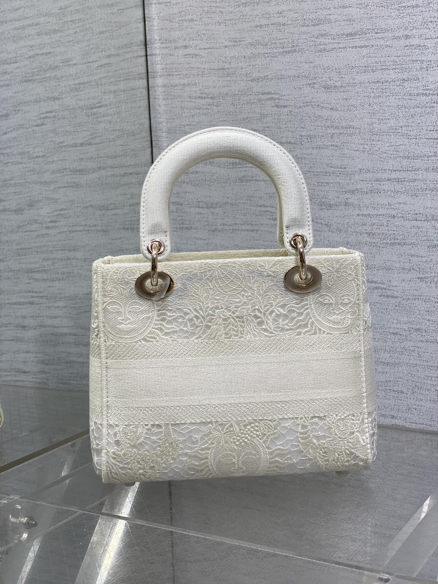 上質なdior トート バッグスーパーコピー ロゴ刺繍 ハンドバッグ 斜め掛けバッグ 優雅 ホワイト_5