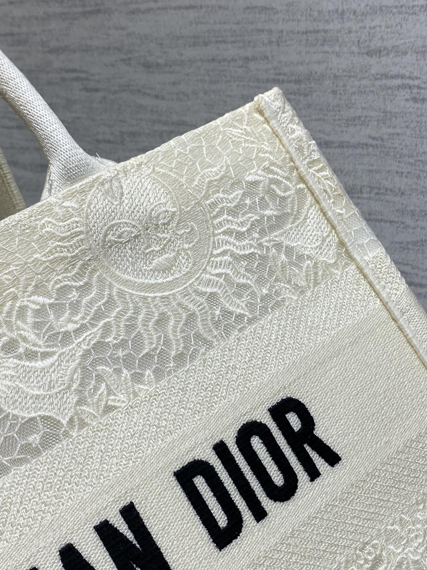 爆買い dior バック偽物 ロゴ刺繍 ハンドバッグ 斜め掛けバッグ 大容量 天然素材 レディ ホワイト_3