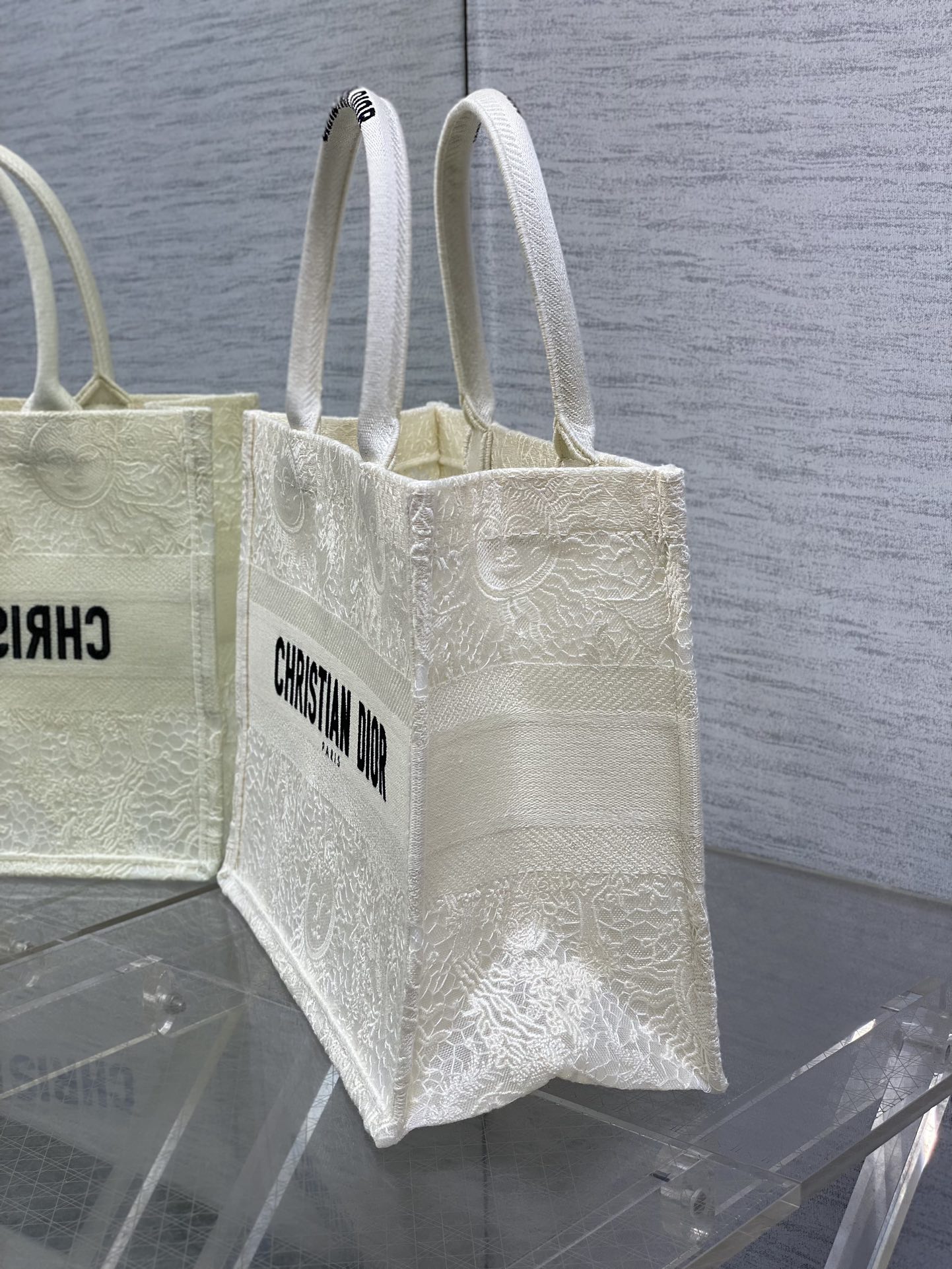 爆買い dior バック偽物 ロゴ刺繍 ハンドバッグ 斜め掛けバッグ 大容量 天然素材 レディ ホワイト_6