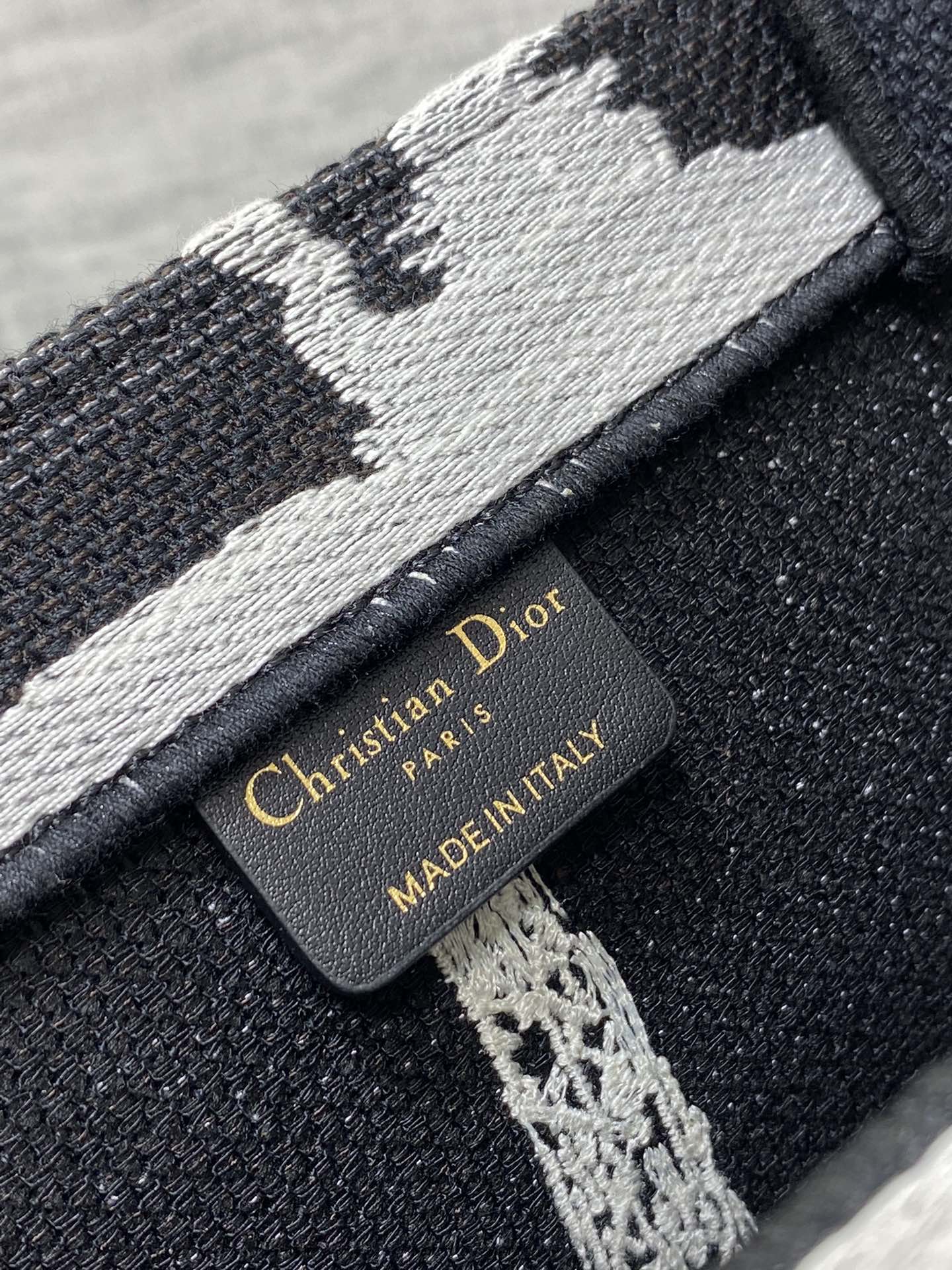 魅力的なスタイル dior カバン激安通販 ロゴ刺繍 ハンドバッグ 大容量 可愛い レディ ブラック_8