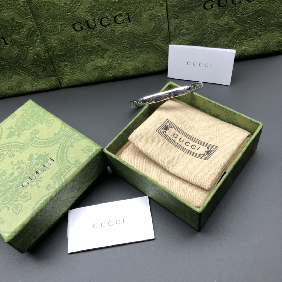 数量限定の爆買 GUCCIブレスレットコピー 銀 優雅 ファッション エルメス シルバー_5