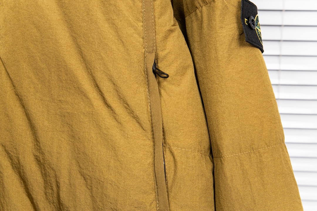 stone island ダウン ジャケットコピー トップス 保温 ふんわり 厚い アウター イエロー_9