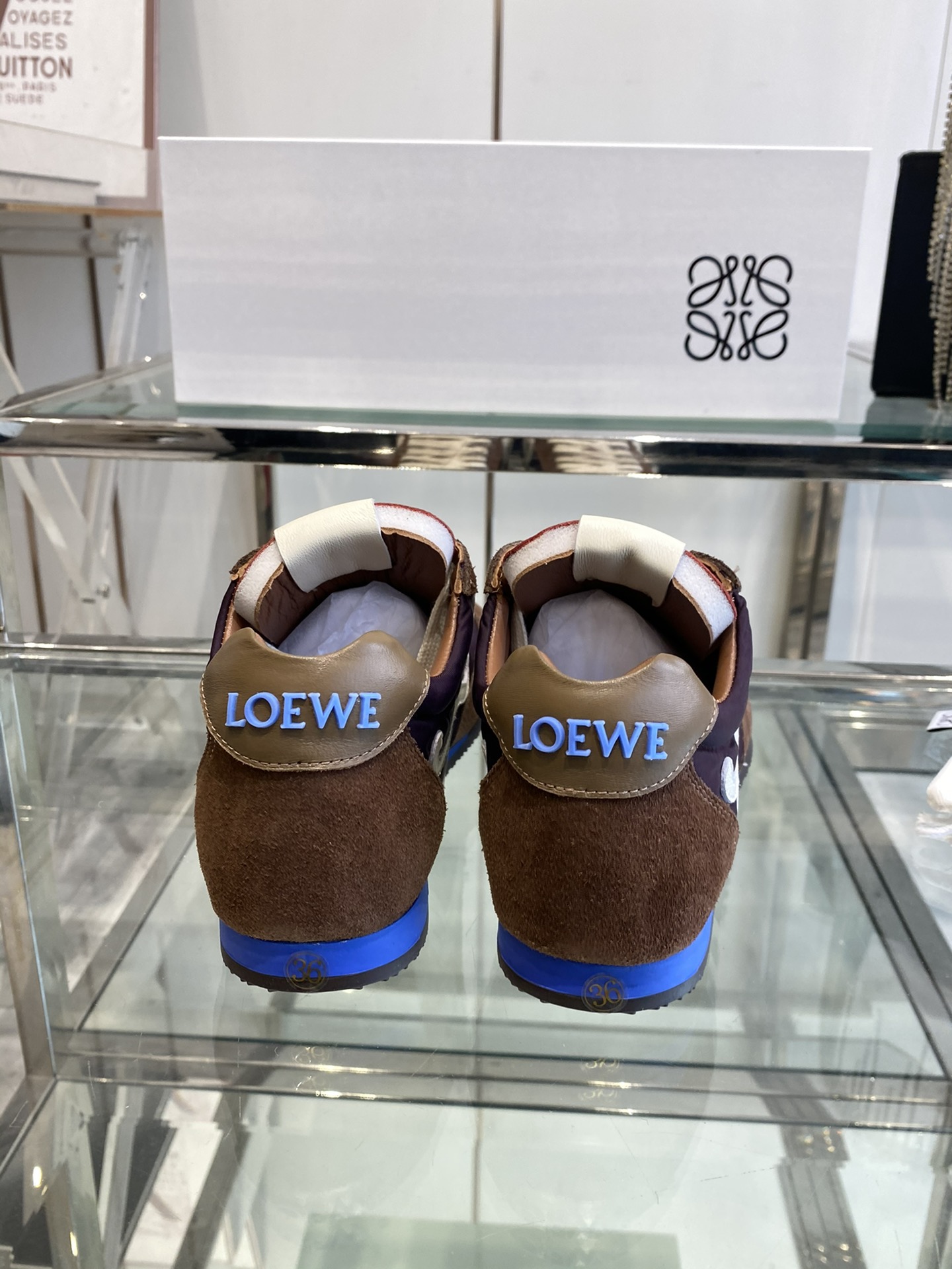 目を引く存在感 loewe スニーカー アウトレット偽物 カジュアルシューズ 男女兼用 ランニング 運動 ブラウン_9