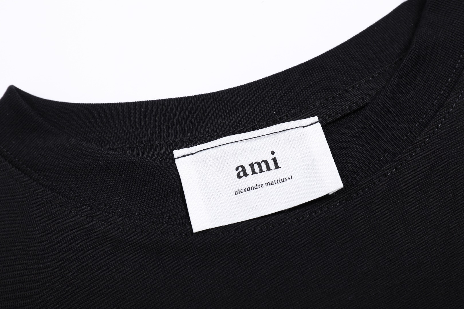 ami tシャツ 定価偽物 シンプル 無袖トップス 純綿 ハート アミ 上質品 ブラック_3